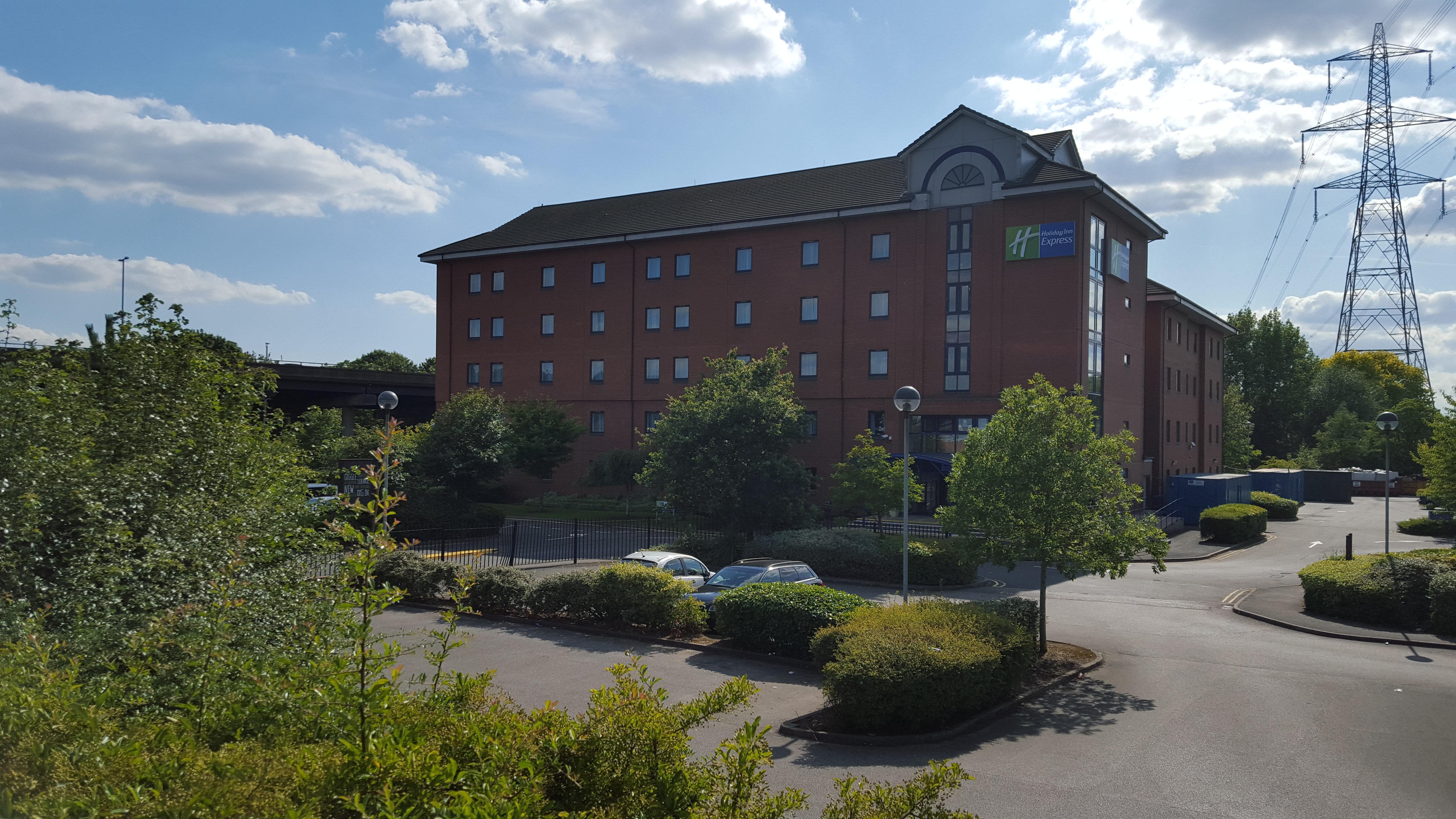 Holiday Inn Express Birmingham - Castle Bromwich, An Ihg Hotel Exterior photo