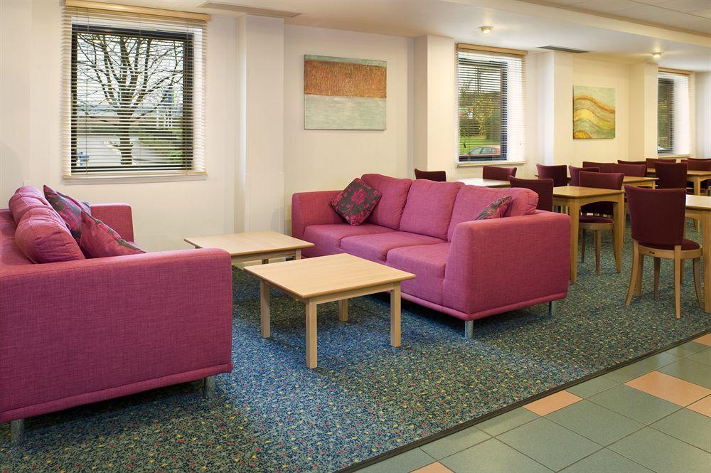 Holiday Inn Express Birmingham - Castle Bromwich, An Ihg Hotel Exterior photo
