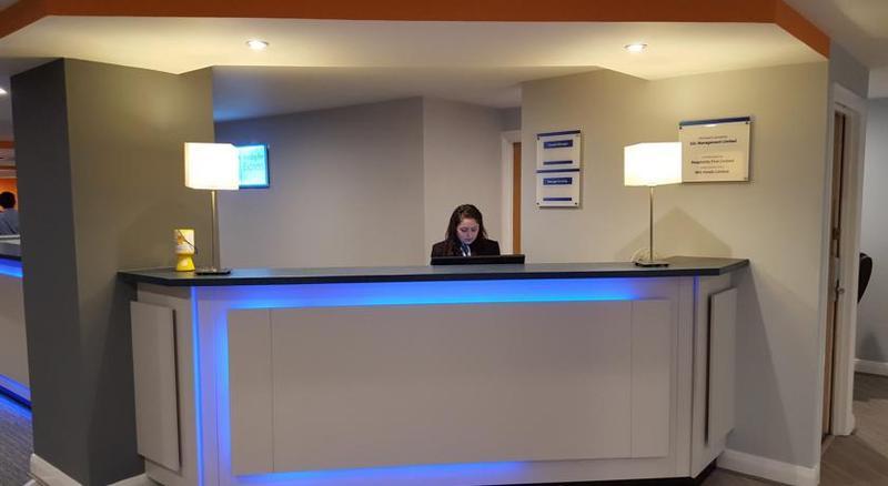 Holiday Inn Express Birmingham - Castle Bromwich, An Ihg Hotel Exterior photo